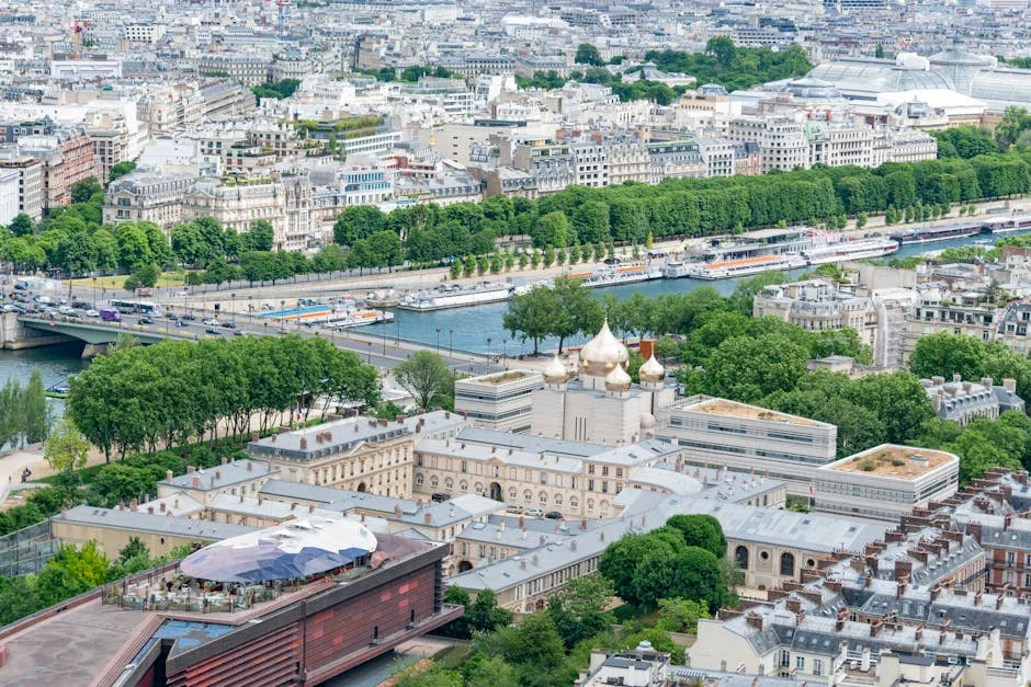 Alexis Stone deceives critics as Jim Carrey at Film Awards: the implications for culture