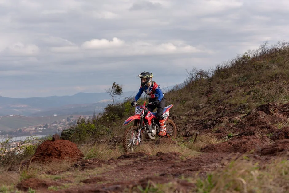 Brazilian Man Loses Control, Invades Barber Shop and Hits Child — Economy Business