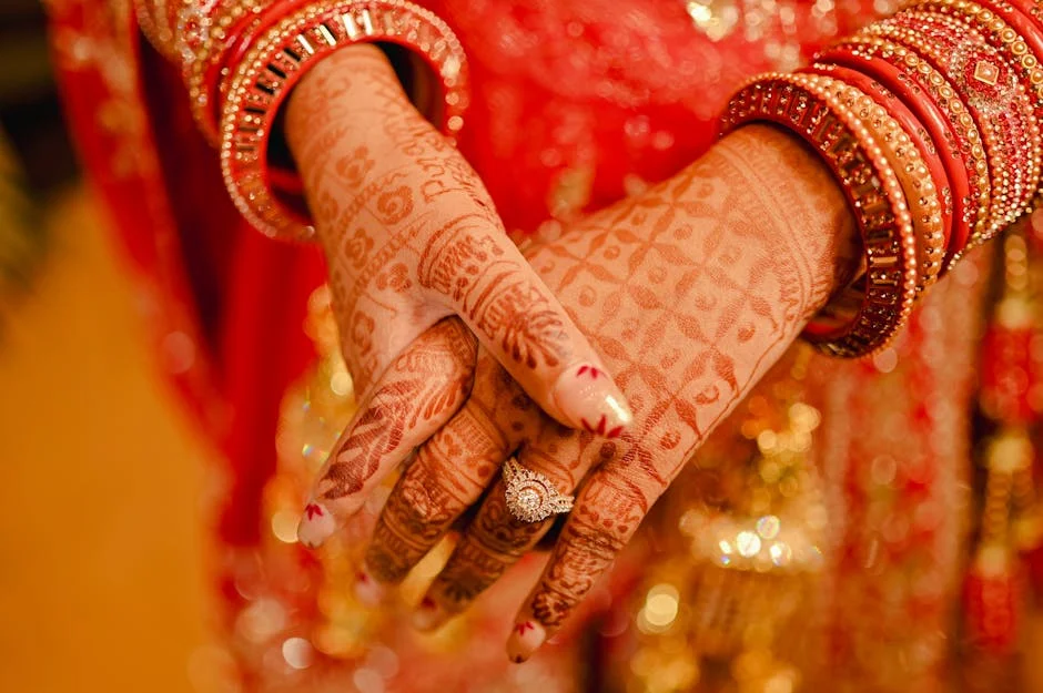 Delhi, Chennai Gold Prices Surge as Investors Seek Safe Havens — Economy Business