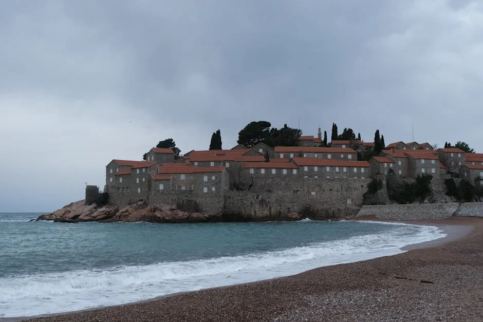 Filipe Coelho Critiques Mourinho's Claims on Stefan Baiaram — What It Means for South Africa — Economy Business