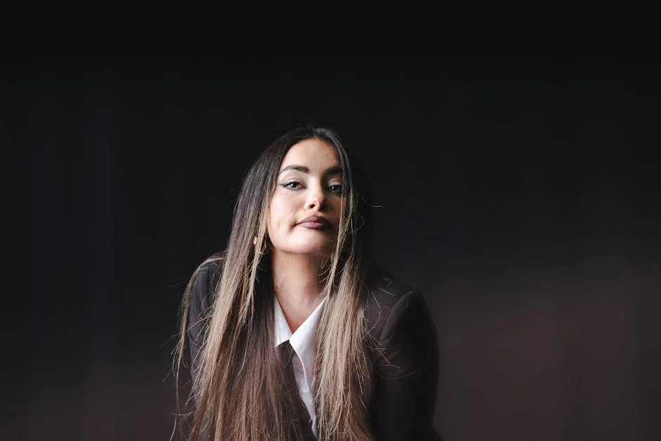 GB's Claudia Winkleman Show Launches — Impact on South African Markets — Economy Business