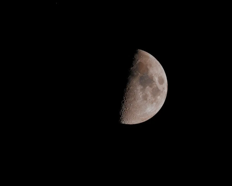 Moon, Venus, and Pleiades Align Tonight — South Africa Awaits Celestial Show — Economy Business