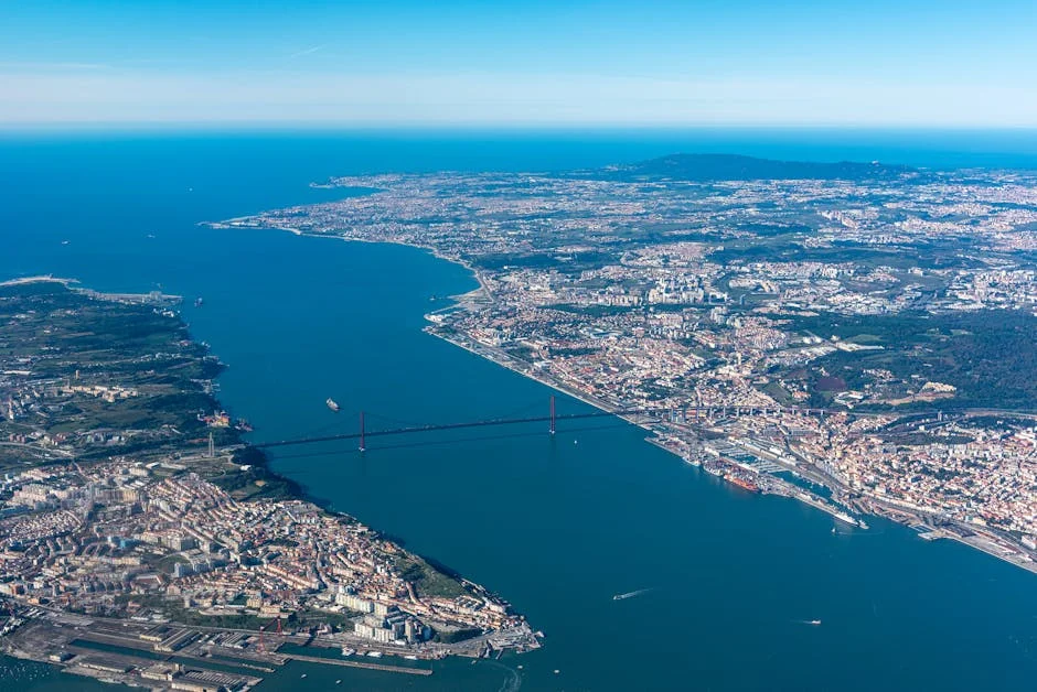 Seguro Slams Portugal's Work Climate in Madrid Speech — Economy Business