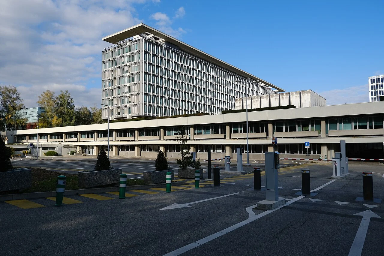 Strait of Hormuz Crisis Sparks Global Energy Fears, Threatens African Trade Routes — Economy Business